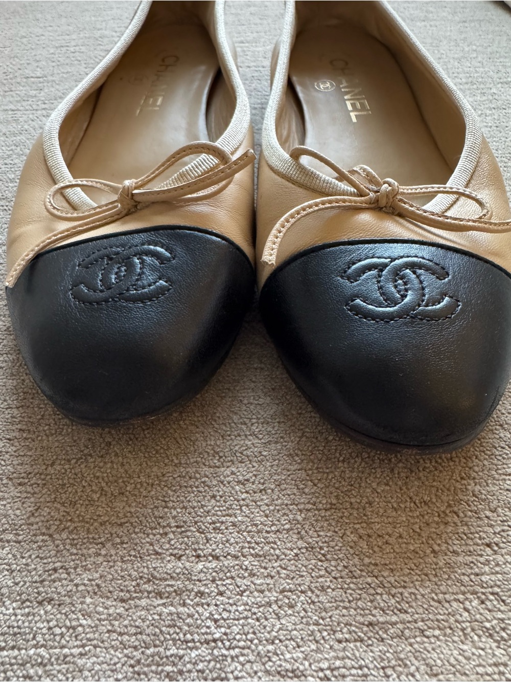 CHANEL Beige Leather Ballerina Flats with Black Cap Toe - Picture 3 of 7